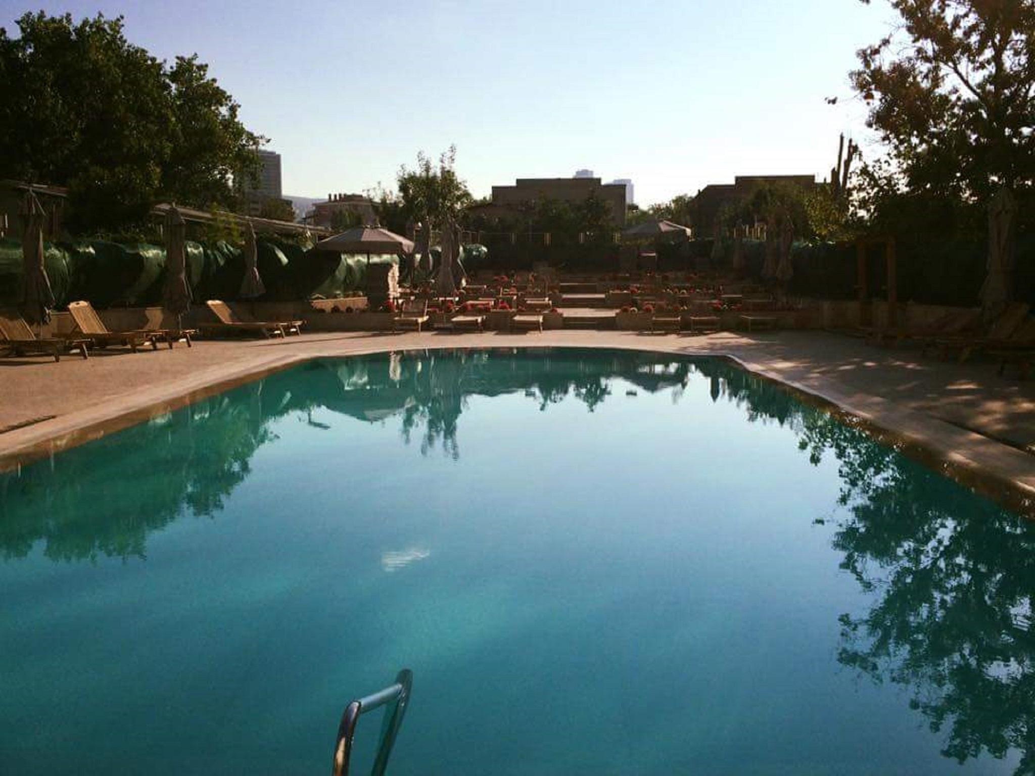 فندق سيفاهير اسطنبول آسيا المظهر الخارجي الصورة The swimming pool at the hotel